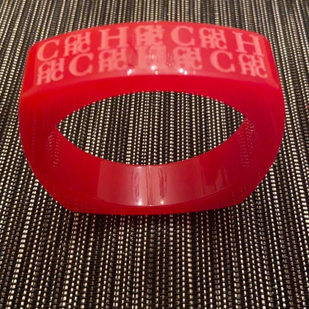 New With Tags Carolina Herrera Red Bracelet